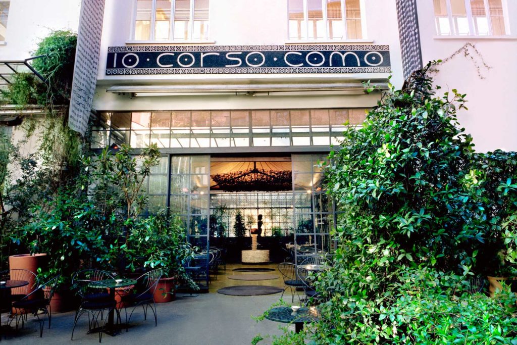 our guide with insider tips on the top 5 luxury shopping districts in Milan.