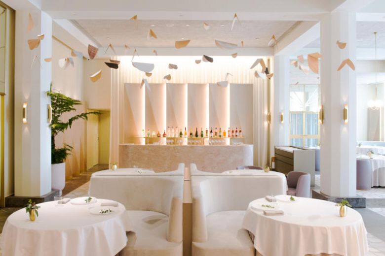 World's Romantic Restaurant 2020