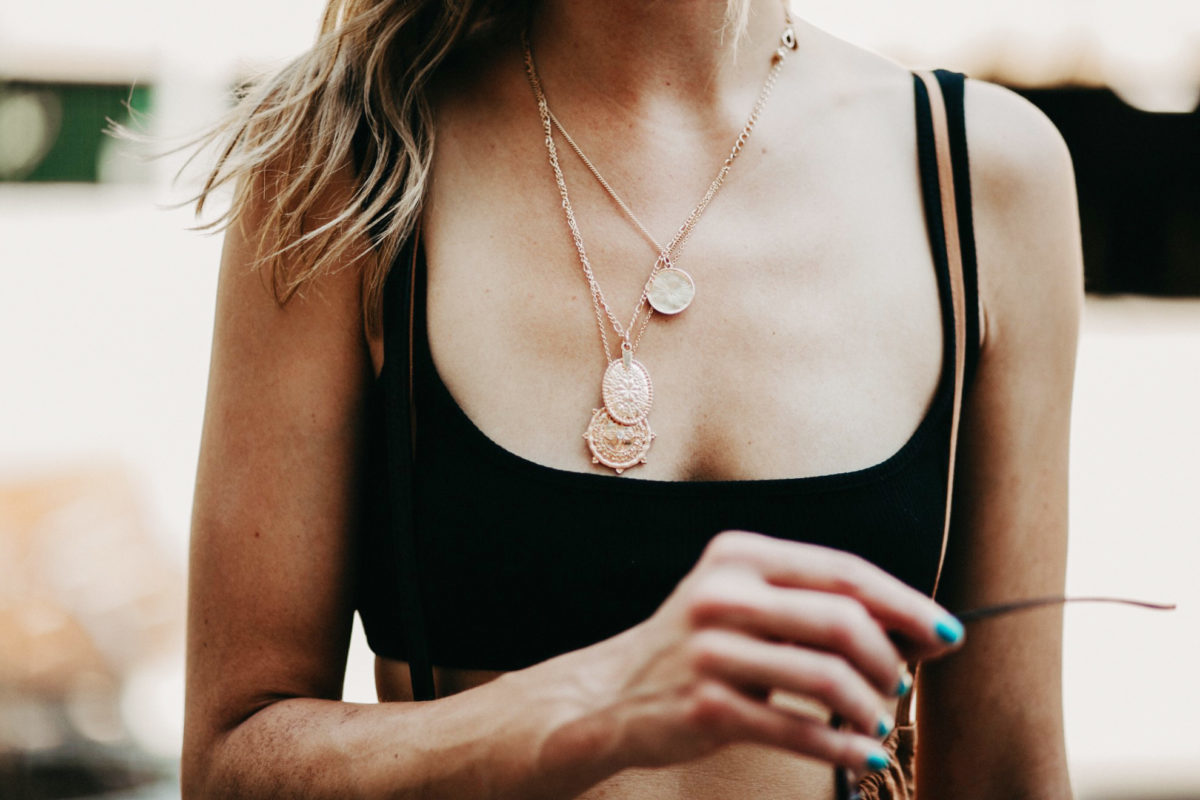 How to Layer your Luxury Necklaces Like a Cool Girl