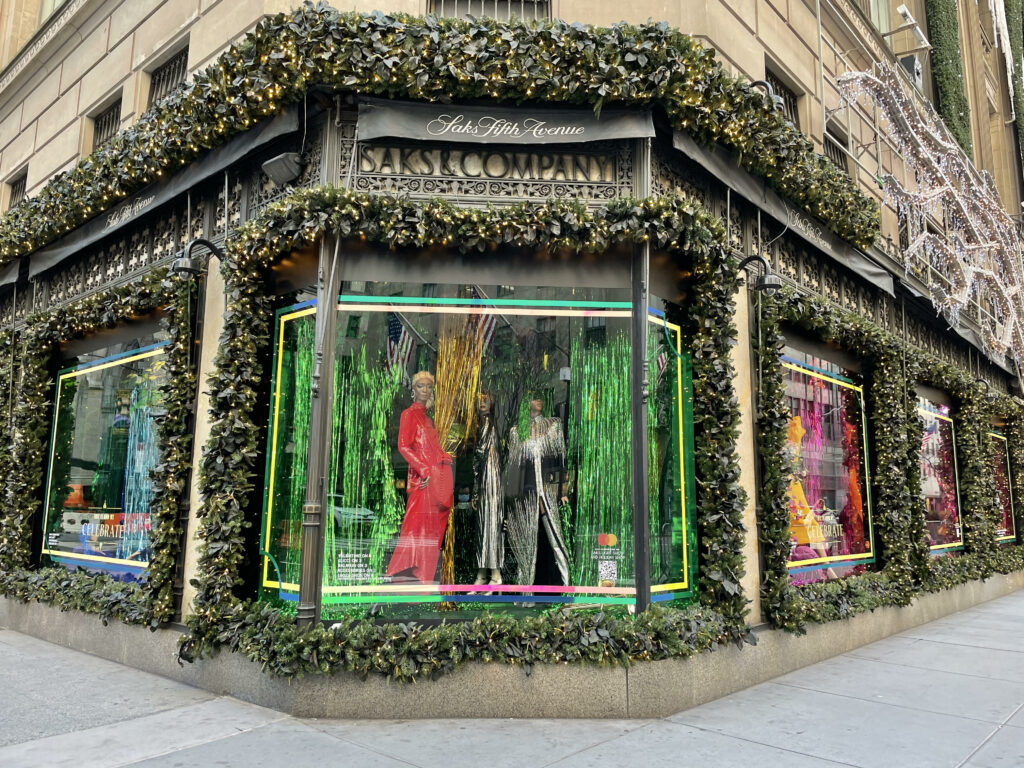 The best Christmas holiday store windows in New York this year: Saks Fifth Avenue. Photo Credit: Dandelion Chandelier.