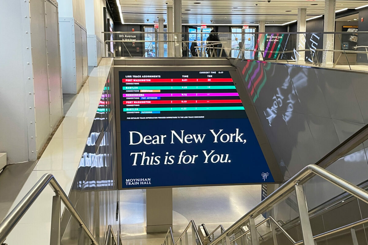 photos of Moynihan Train Hall in New York City