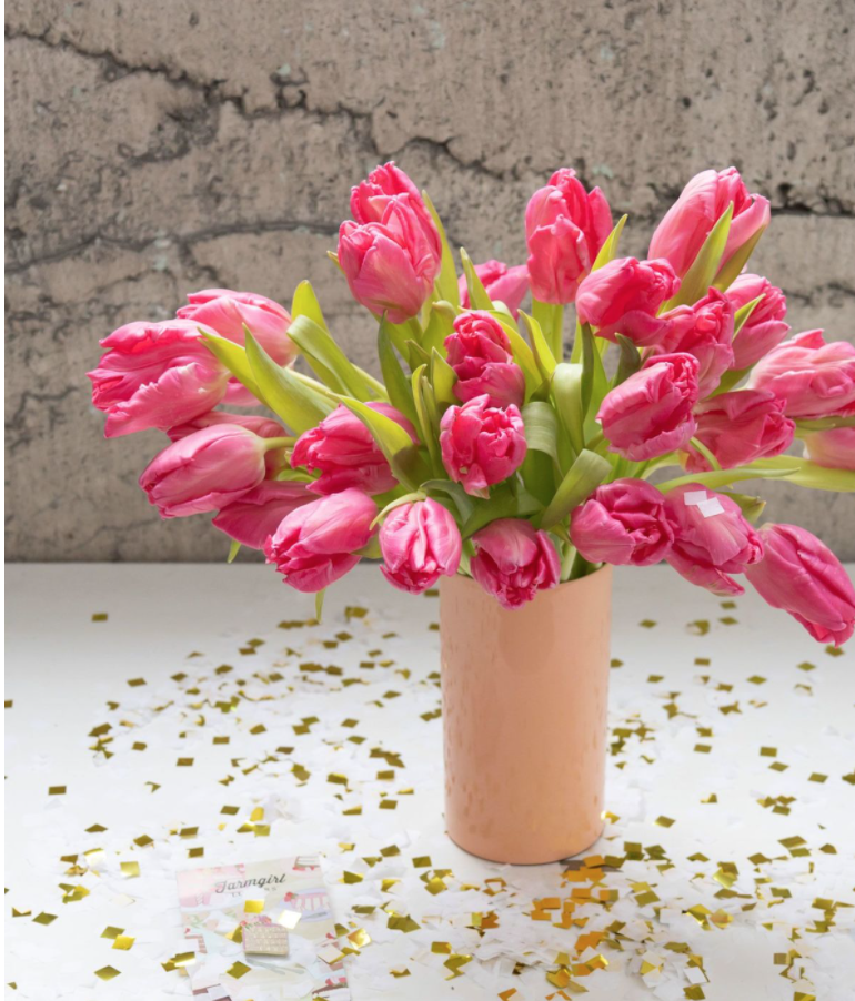best luxury online florists to send tulips for Easter, birthday, graduation and Mother's Day gift this spring 2023