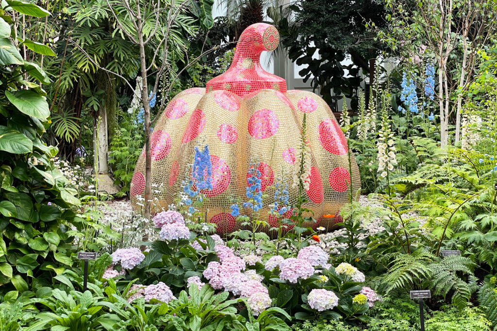 best photos and favorite works at the new 2021 Yayoi Kusama sculpture exhibit at the New York Botanical Garden