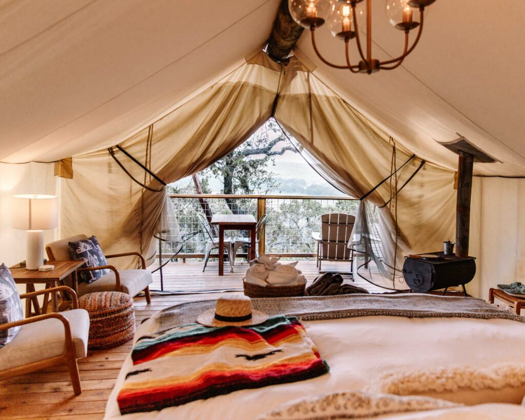Luxury travel vacation destinations for the best post-pandemic romantic glamping trip