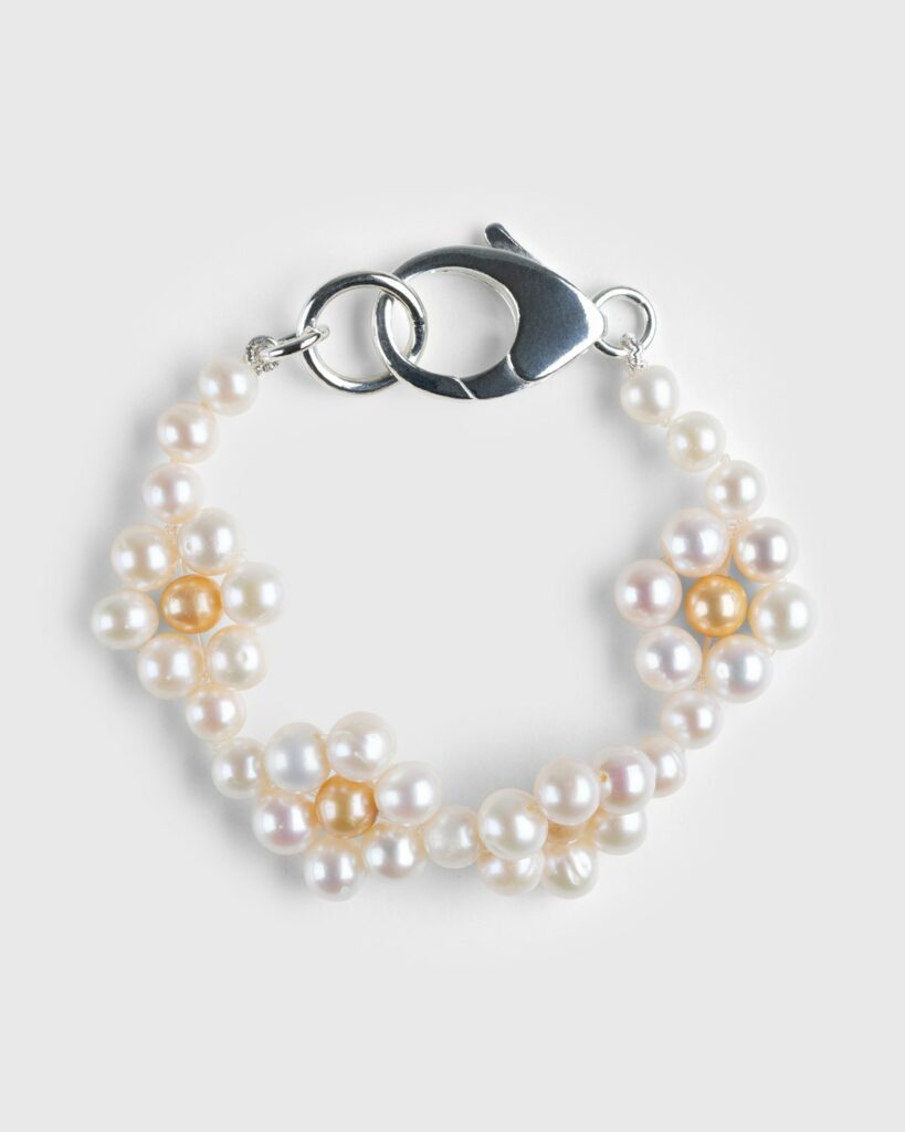 best real pearl jewelry, including pendant necklaces, chokers, rings, earrings and bracelets for men