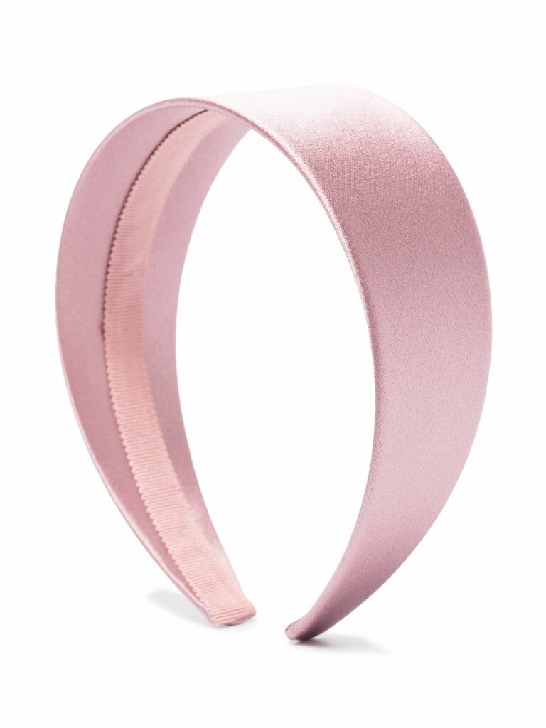 holiday gift shop guide of luxury gifts in soft colors like pink