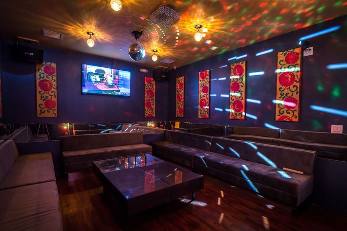 luxurious karaoke lounges New York City