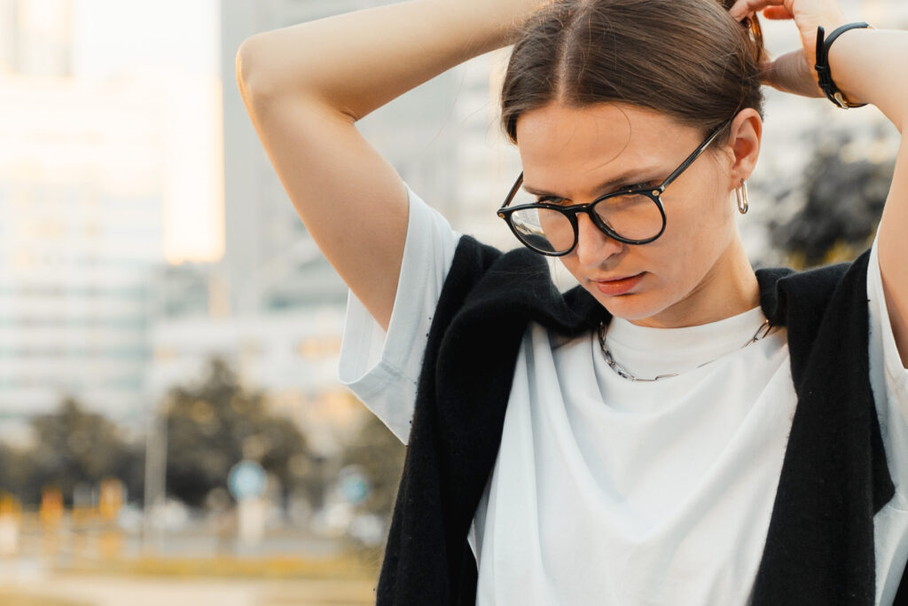 white t-shirts for women perfect to buy for summer 2023