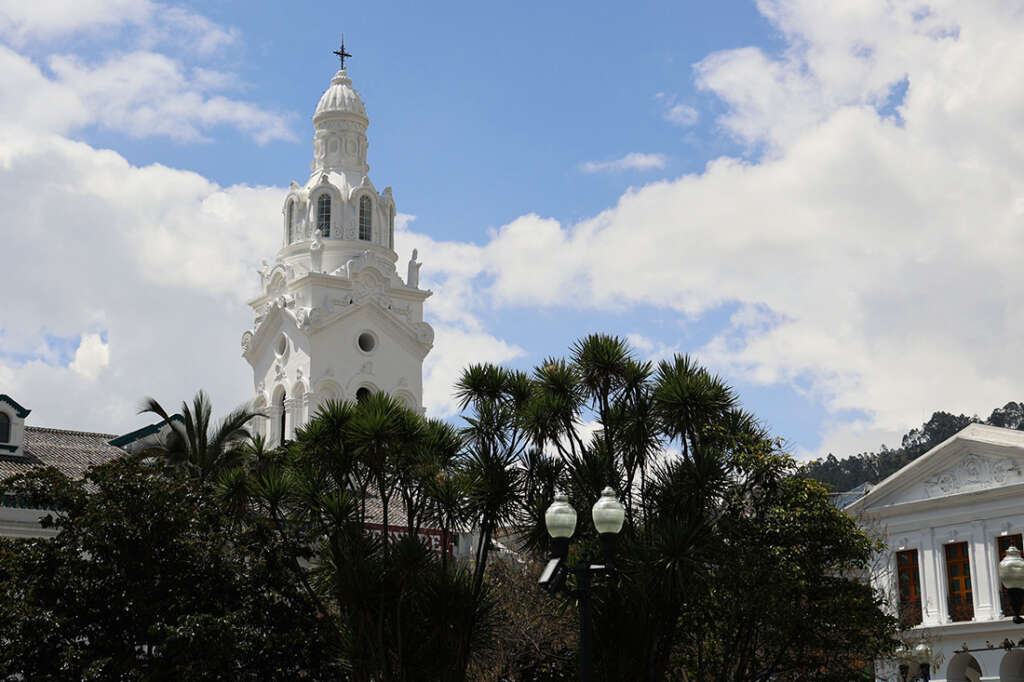 Best places to see and things to do on a visit to Quito, Ecuador, including Old Town, cable car ride, empanadas and the Equator