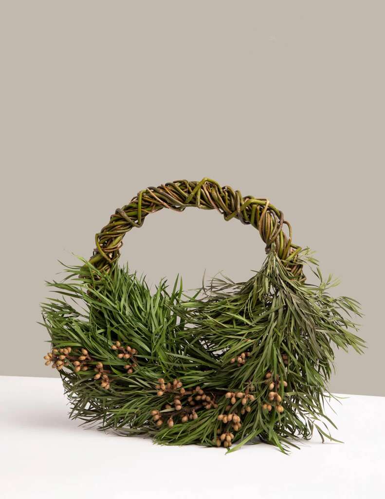 best places for luxury Christmas wreath