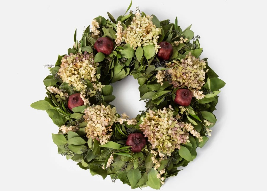 beautiful festive wreaths this holiday season 2022