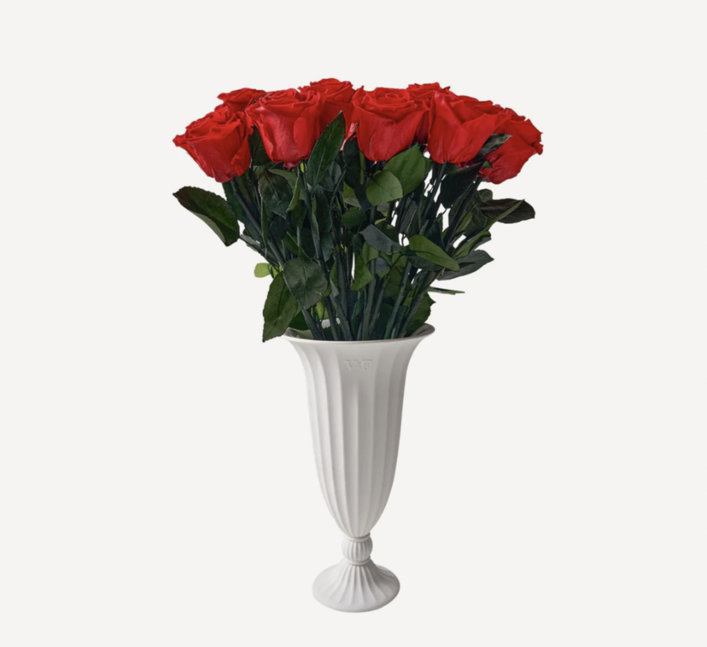 luxurious flowers for Valentine's Day 2023