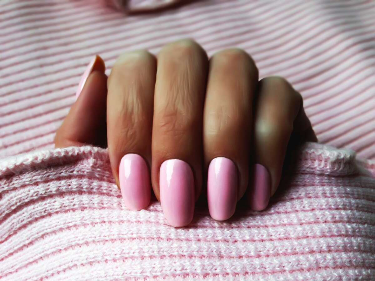 The nontoxic clean nail products essential to go UV gel free, including stickers, manicure kits, new polish colors and more