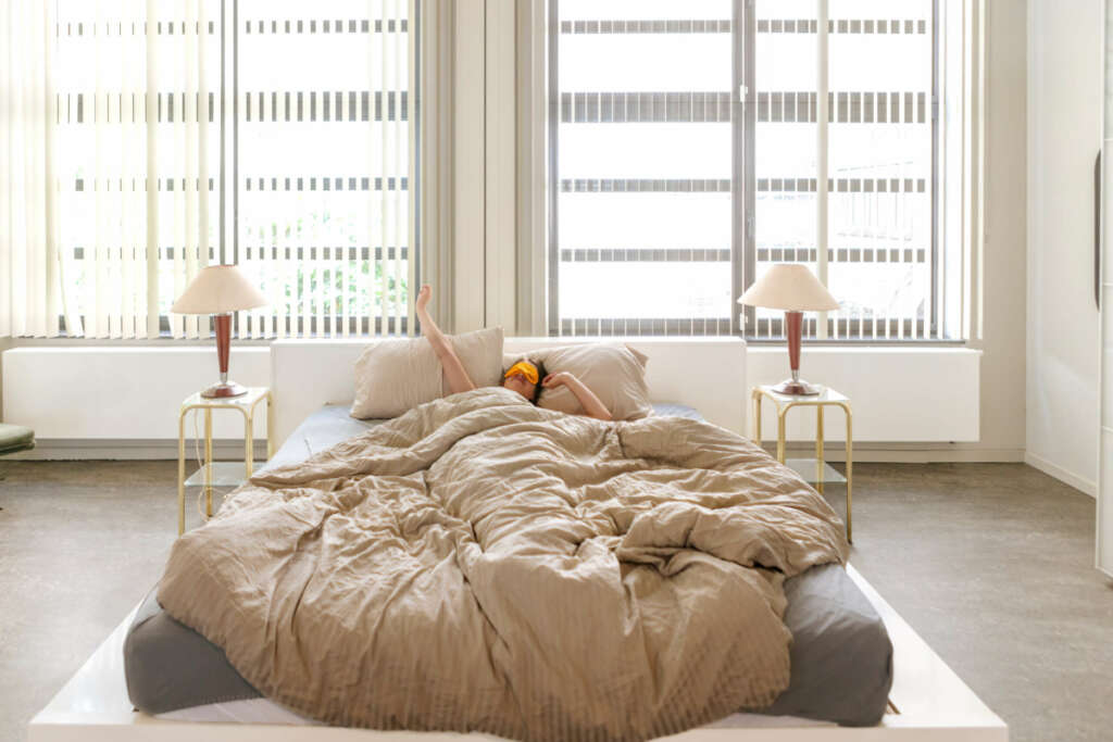 best buys and brands for a refresh of luxury bed linens, including sheets, blankets, and bedding accessories
