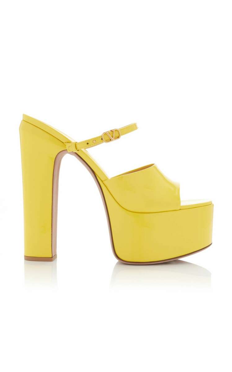luxury designer fashion shoes in yellow for spring 2023