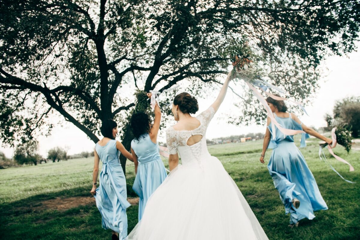 From vintage to brand new, the 6 best places to shop for a sustainable wedding gown so that you can say yes to an eco-friendly dress.