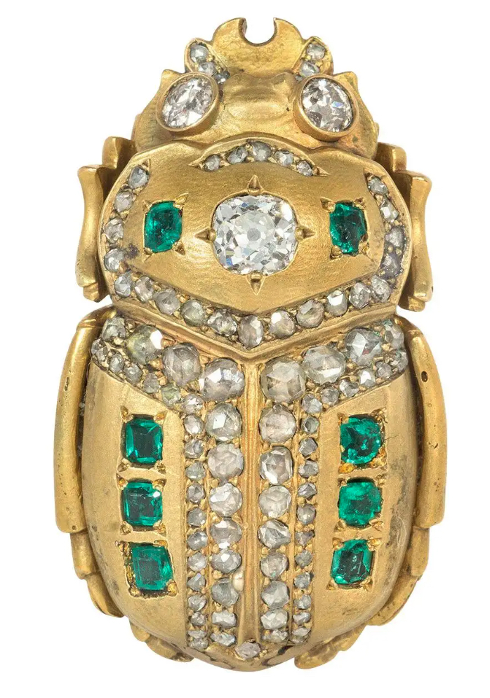  antique and luxury chic brooches on-trend this season 2023 to enjoy and wear in fashion