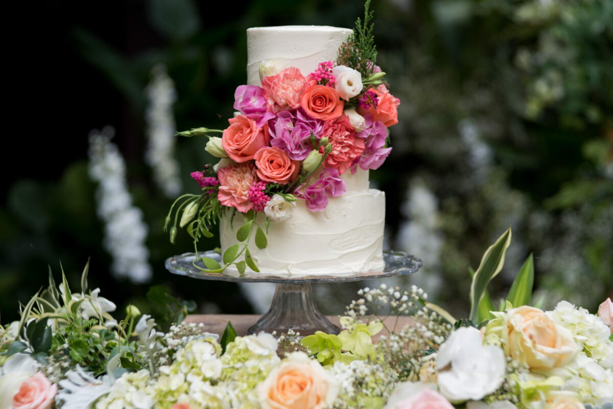 The new trends that bakers are using to elevate the traditional wedding cake, including design, decoration and flavors.