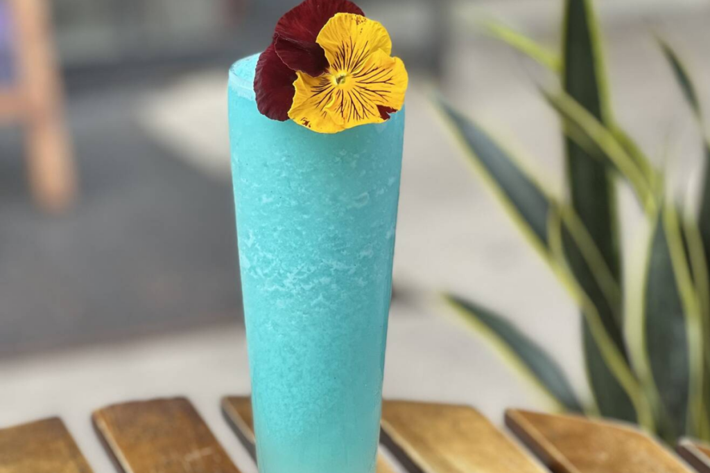 The best drinks for the blue/aqua cocktail trend for this July 4th and the entire Summer.